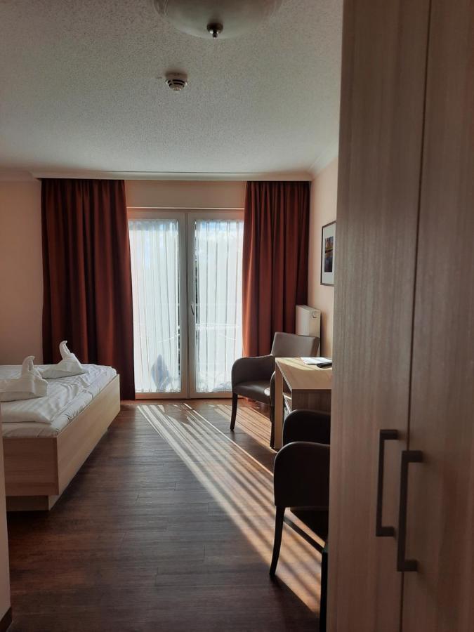 Hotel Karl'S Burg Кёльпинзе Экстерьер фото